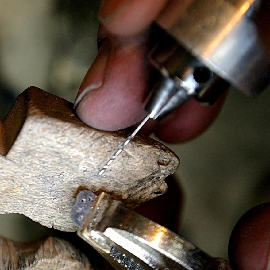 Drilling holes for the jeweling saw