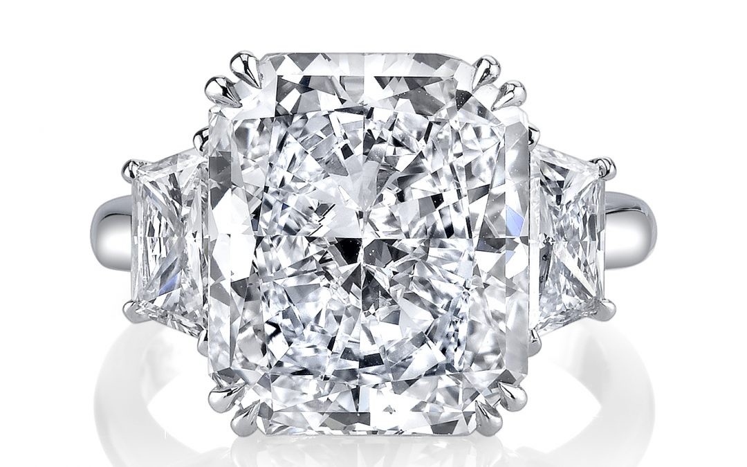 Why Purchase a Large Diamond Engagement Ring